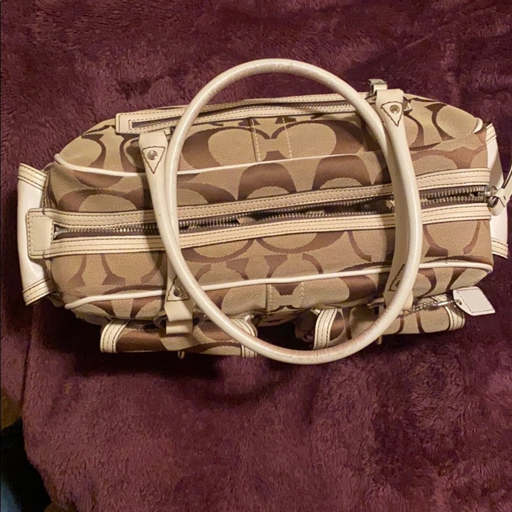 Coach Satchel - Picture 7 of 11
